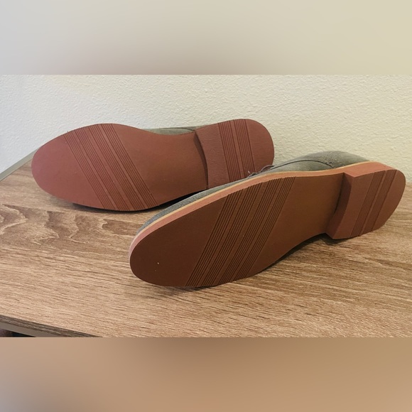 Kenneth Cole Unlisted grey suede shoe - Picture 5 of 5